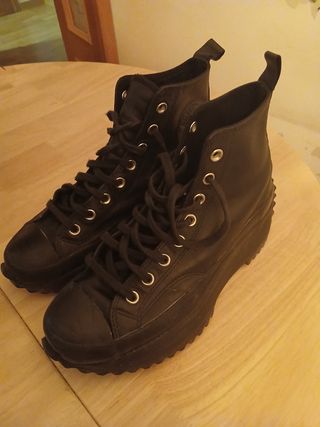 Zapatillas Converse Chuck Taylor negras de platafo