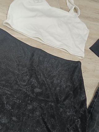 Conjunto ropa chica 2 Tops + 1 Falda + 1 Shorts