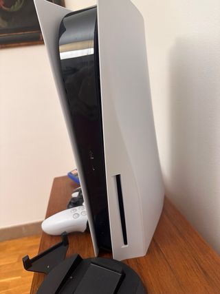 Consola PS5 con lector + 2 juegos