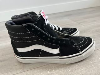 Zapatillas Botas Vans unisex.