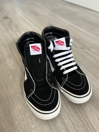 Zapatillas Botas Vans unisex.