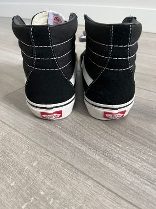 Zapatillas Botas Vans unisex.