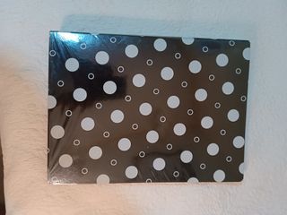 Maletín + archivador lunares a juego.