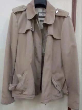 Chaqueta beige mujer