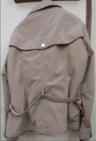 Chaqueta beige mujer
