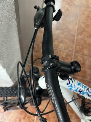 Bicicleta Specialized Jynx Comp 650B 2015