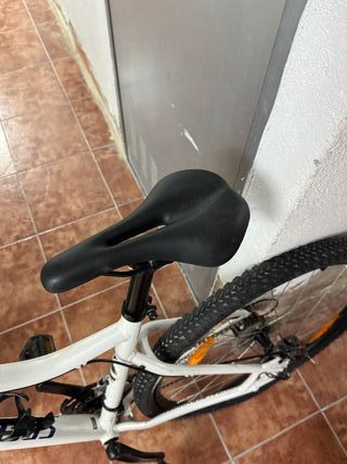 Bicicleta Specialized Jynx Comp 650B 2015