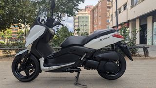 Yamaha X-Max 250