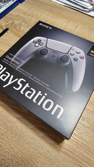 Mando DualSense PS5 30 Aniversario