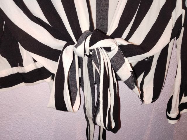 Sobrecamisa Bershka rayas blanco y negro talla úni