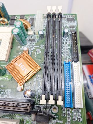 Placa Base MSI Antigua