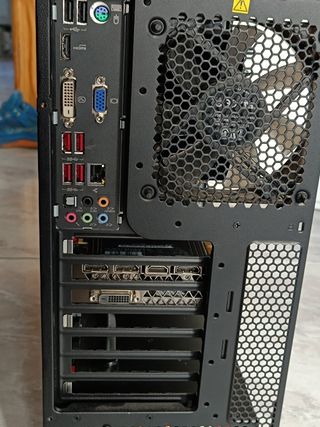 PC Gaming Lenovo i7-6700k GTX 1080 32GB RAM