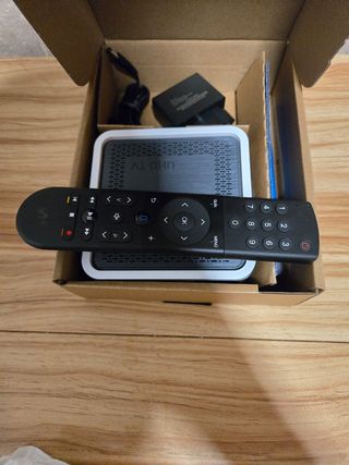 Desco UHD 4K Movistar con mando vocal