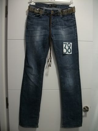 Pantalones, tejanos, faldas, blusas, camisetas