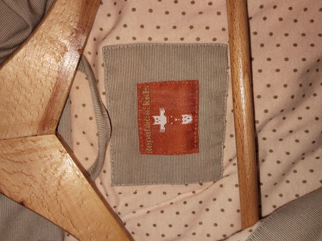 Abrigo niña con capucha