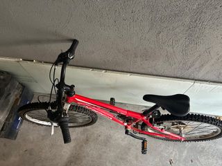 Bicicleta Roja Infantil