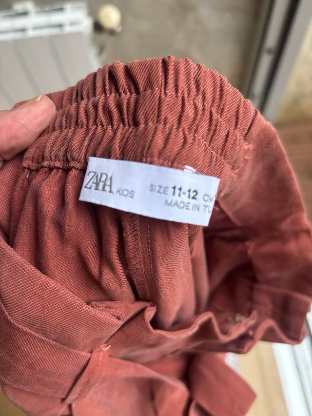 Pantalón Zara T.11/12 años color teja