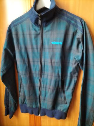 Chaqueta Adidas Originals a cuadros