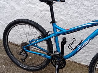 Bicicleta Specialized MIKA Azul modelo chica