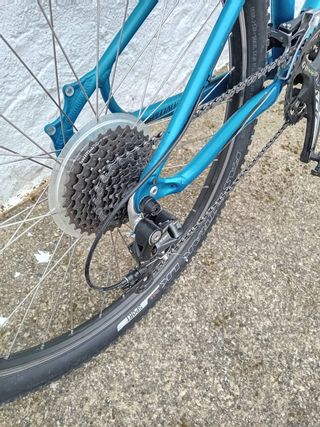Bicicleta Specialized MIKA Azul modelo chica