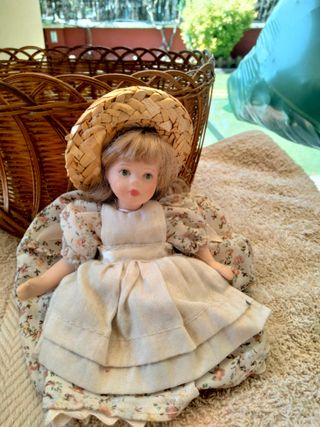 Muñeca de Porcelana Antigua