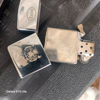 Zippo con grabado de tigre