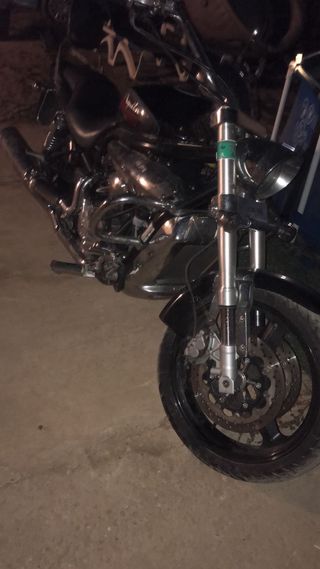 Hyosung Águila 650cc Moto