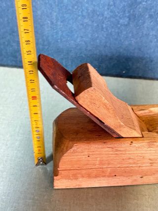 Pialla a mano in legno