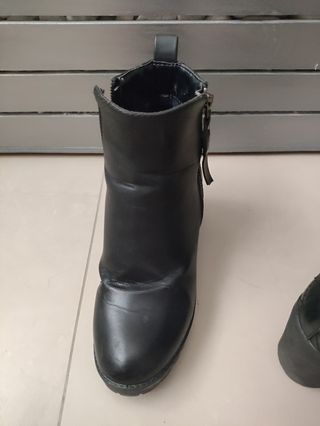 Botines Chika10 Negros Talla 36