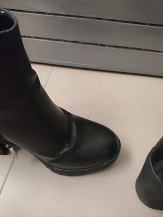 Botines Chika10 Negros Talla 36