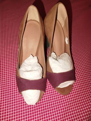 Zapatos André Camel, Granate y Verde