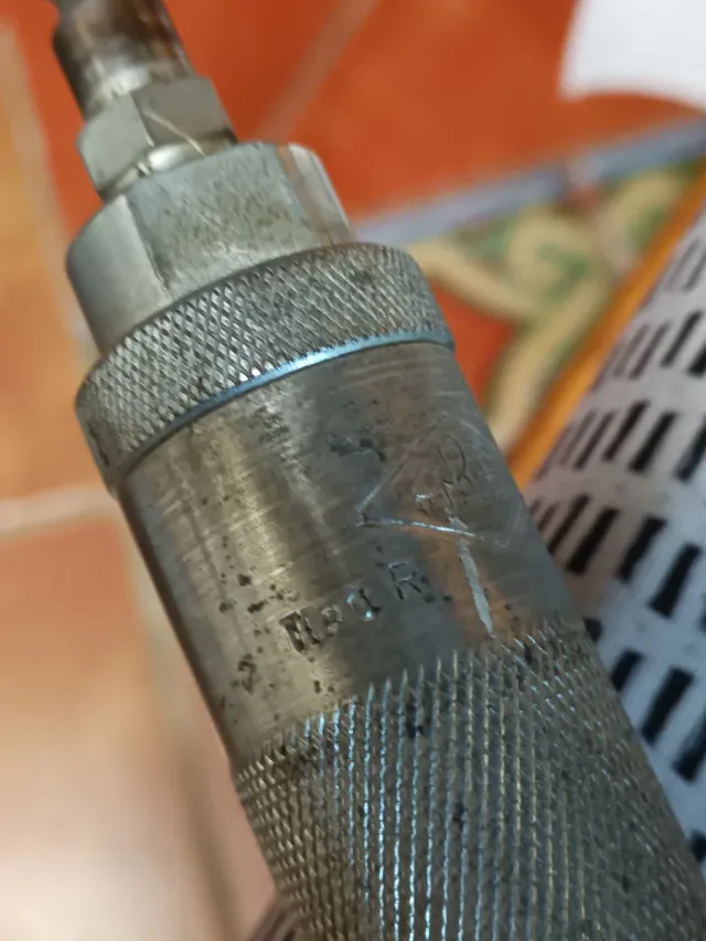 Martillo Neumático ARFI tipo R + Cinceles