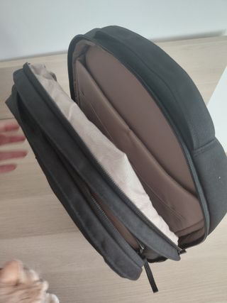 Mochila Case Logic Invigo 21L Negra