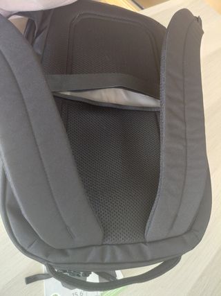 Mochila Case Logic Invigo 21L Negra