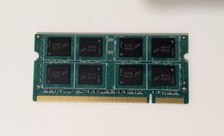 Memoria RAM  2GB DDR2 Crucial
