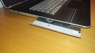 HP Pavilion 17,3", modelo 17-ab004ns, 12 GB, 1 TB