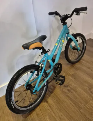 Bici infantil Carrera 16" super ligera como nueva