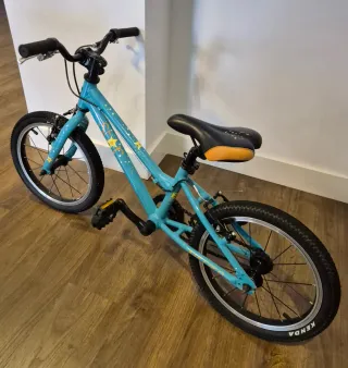 Bici infantil Carrera 16" super ligera como nueva