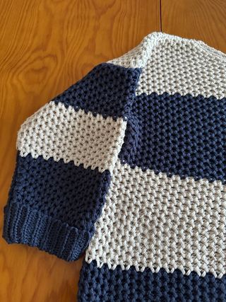 Jersey de punto rayas beige y azul