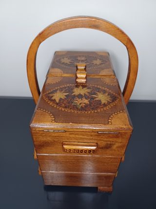 Costurero francés cantilever antiguo siglos XIX-XX