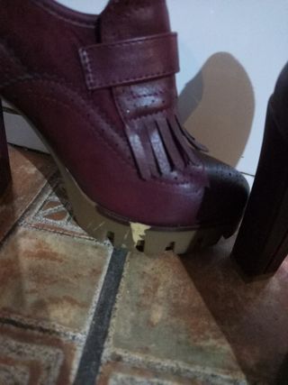 Zapatos de tacón rojos/marrones