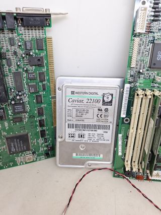 Placa Base, Tarjeta y Disco Duro Antiguo