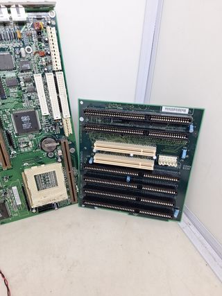 Placa Base, Tarjeta y Disco Duro Antiguo
