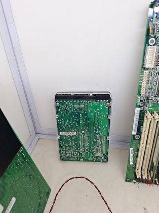 Placa Base, Tarjeta y Disco Duro Antiguo