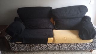 Sofá de tela negro y blanco