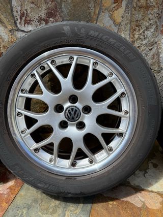 4 llantas BBS 
Golf GTI serie 4. Precio 1200€