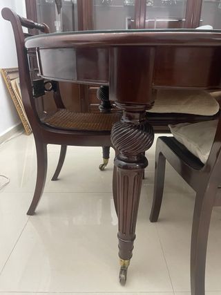 Mesa comedor caoba + 8 sillas + 2 sillones