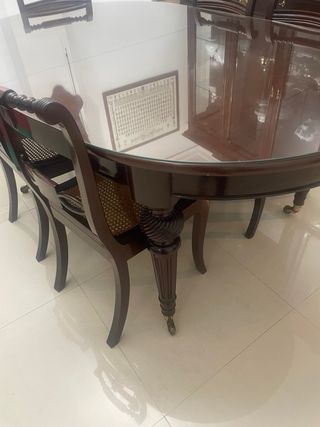 Mesa comedor caoba + 8 sillas + 2 sillones