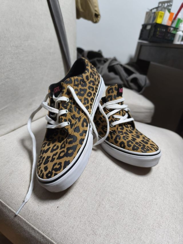 Zapatillas Vans Leopardo Talla 37 A ESTRENAR