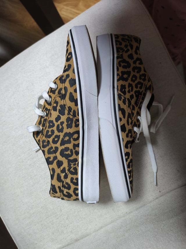 Zapatillas Vans Leopardo Talla 37 A ESTRENAR